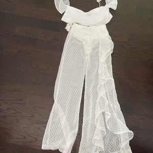 Prettylittlething white matching set